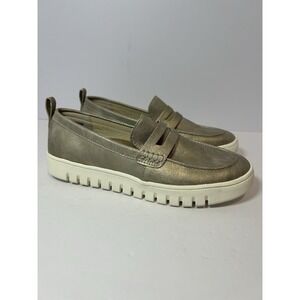 Tommy Bahamas Gold Loafers Comfortable and Stylish Size 8.5 Women's New